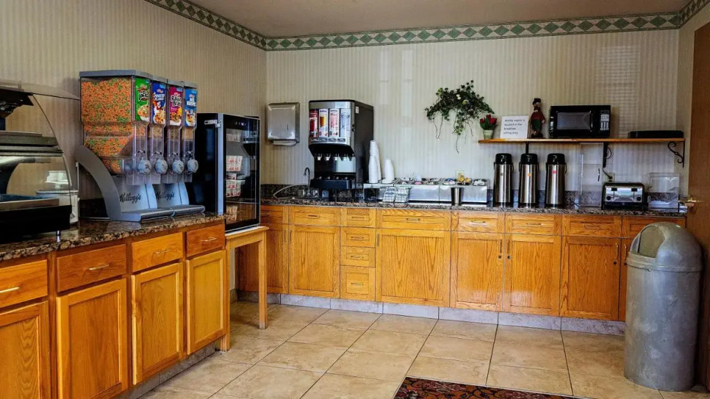 Guesthouse Inn Suites D