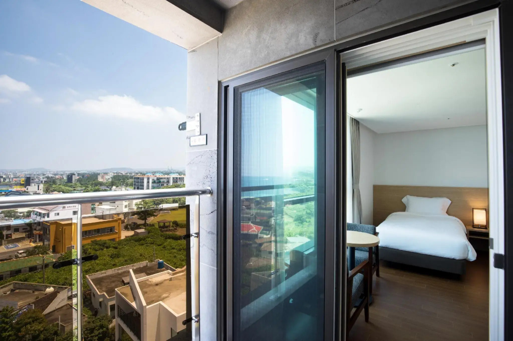 Lemain Hotel