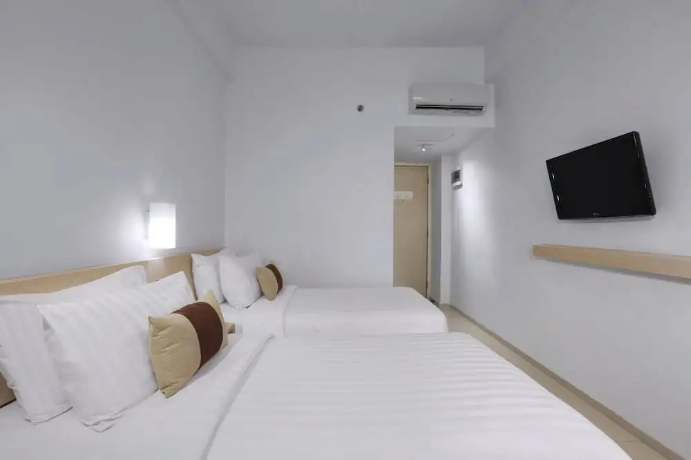 Hotel Algoritma