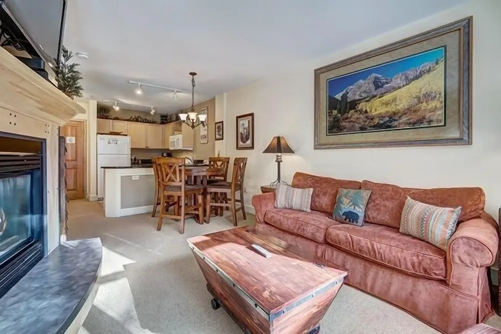 Silver Mill 8173-1br-walk To Slopes! Kids Ski Free! 1 Bedroom Condo by RedAwning