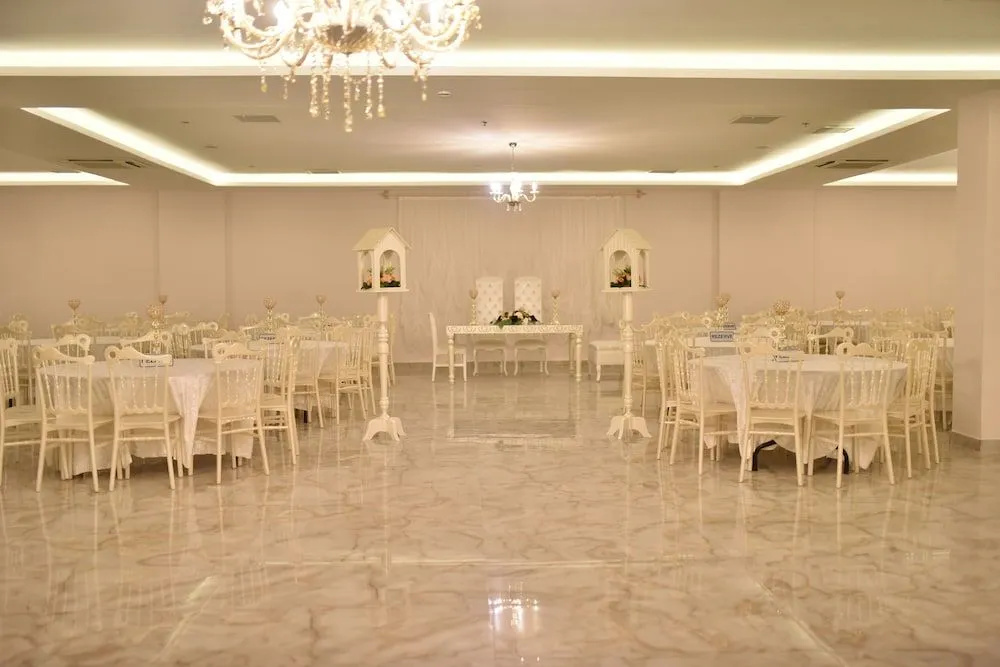 Ereza Otel