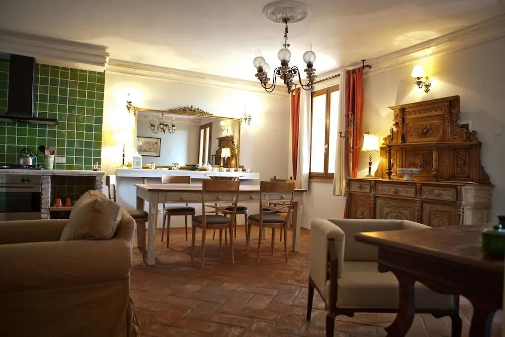 Tuscany Forever Famiglia Apartments