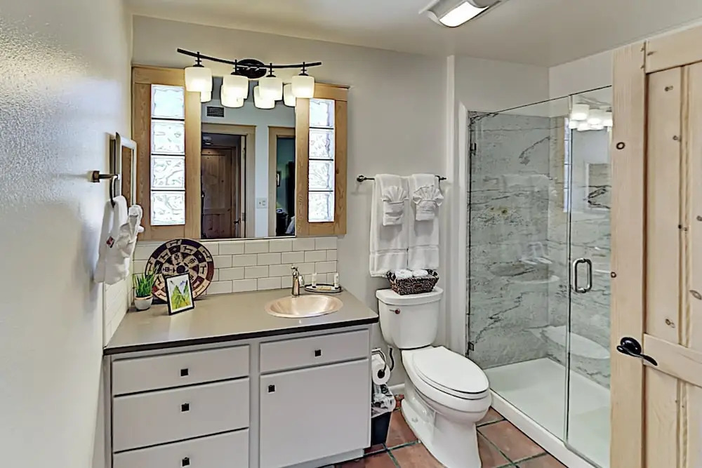 Stay Downtown! Chic Santa Barbara At Zona Rosa 1 Bedroom Condo