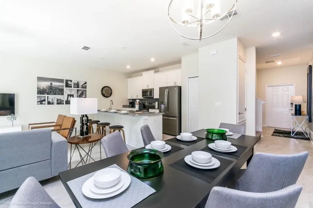 8990 Stinger Drive