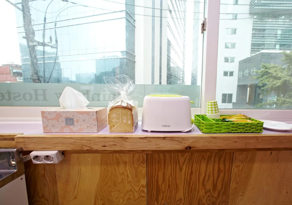 Rainbow Hotel Myeongdong