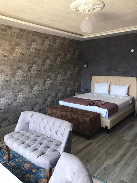 Aytoklar Hotel
