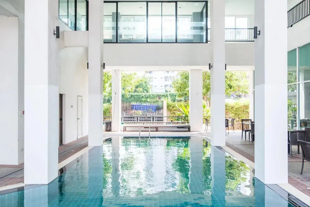 The Lavish Residence by Favstay