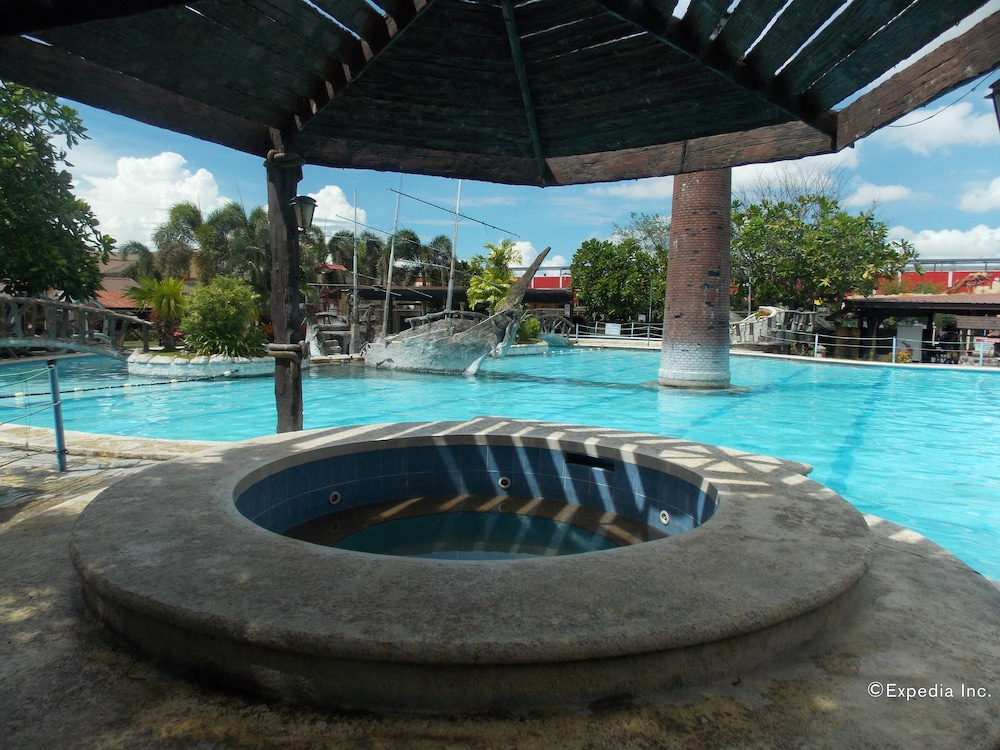 Caribbean Waterpark and Resotel