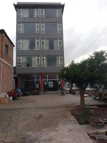 Fuxian Lake Delin Guesthouse