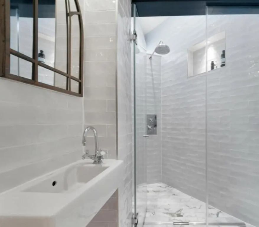 Centrally Located, Stunning 3bed 2bath, SE1