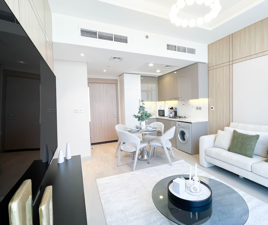 Elegant 1BR at Azizi Riviera Prime Location