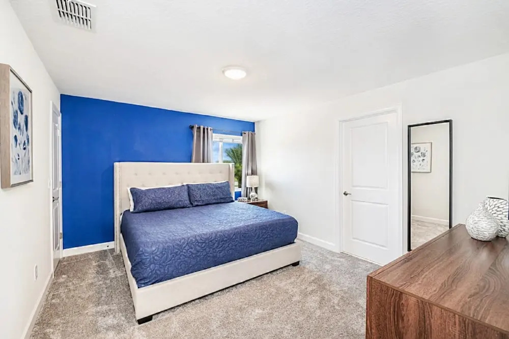Storey Lake 4991W