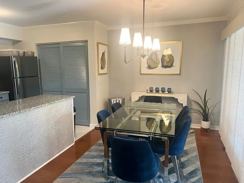 1622 Live oak Park