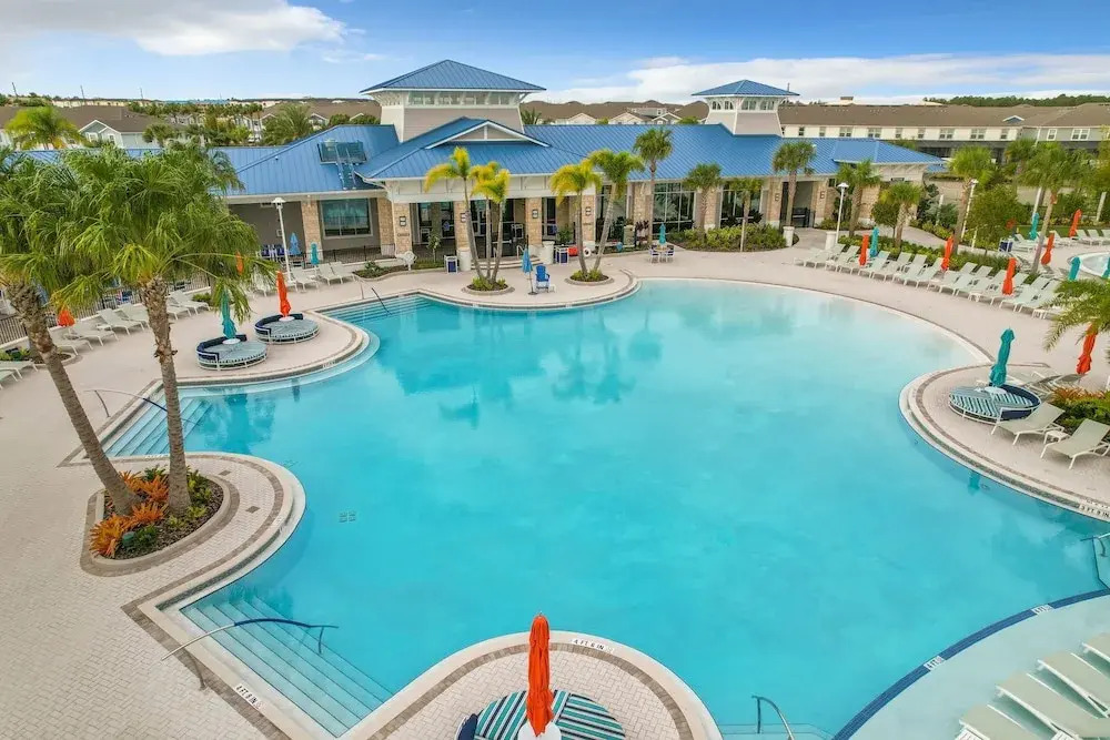 Windsor Island Vacation Pool Villa