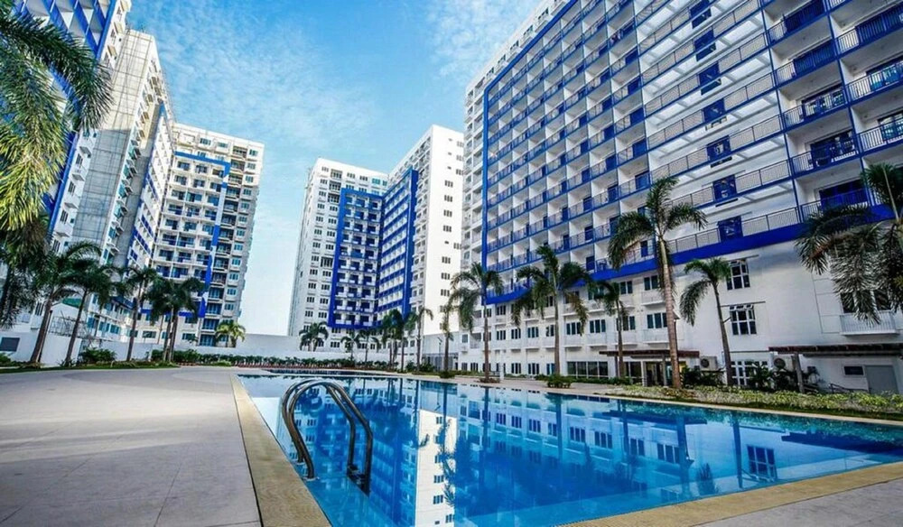 High-Tech Studio at Grass Residences -2 persons only, Quezon City