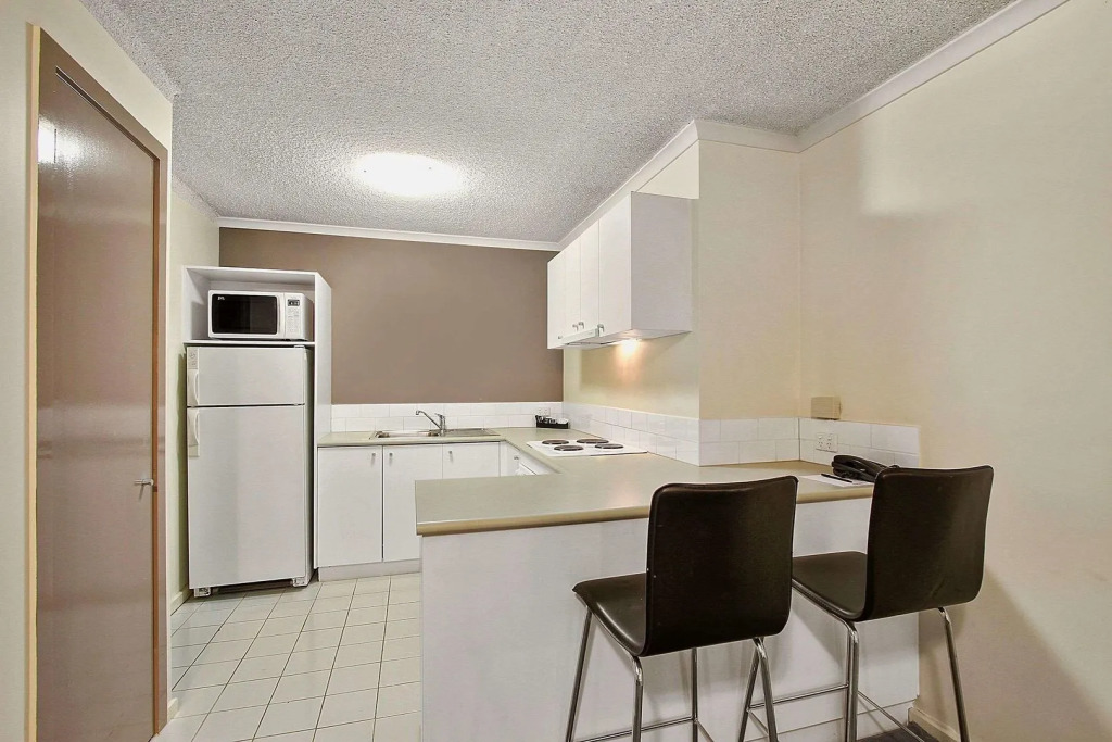 Knox International Hotel and Apartments