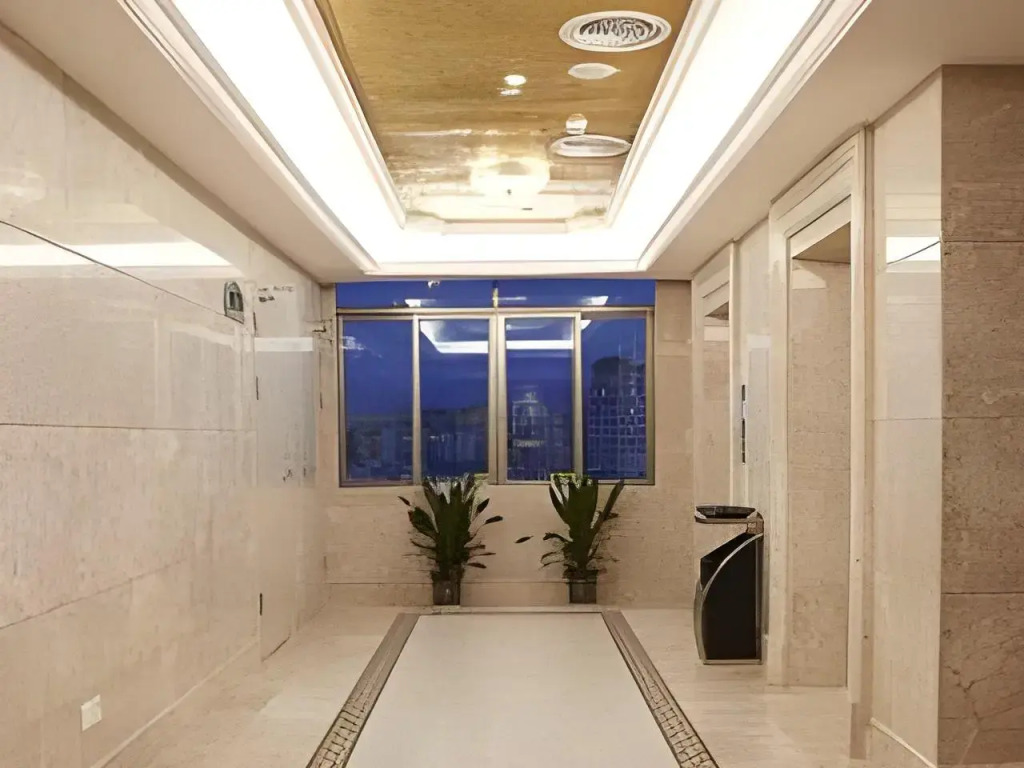 Vienna Hotel Banxuegang Road
