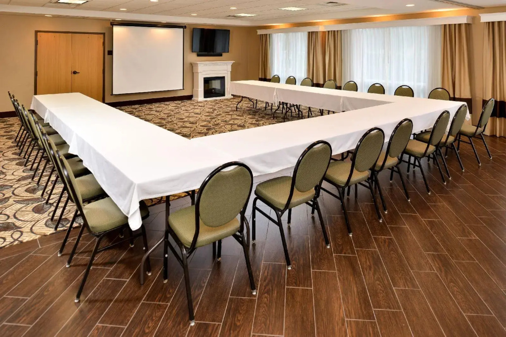 Comfort Suites Lady Lake - The Villages