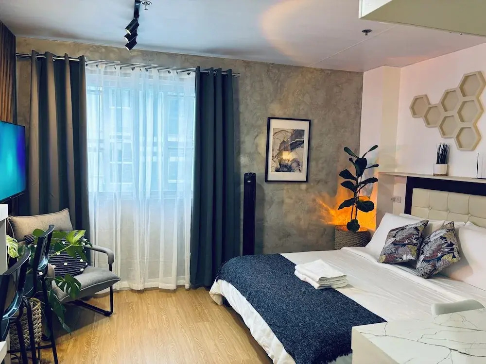 Smart Stay 2600 - North Cambridge Condo