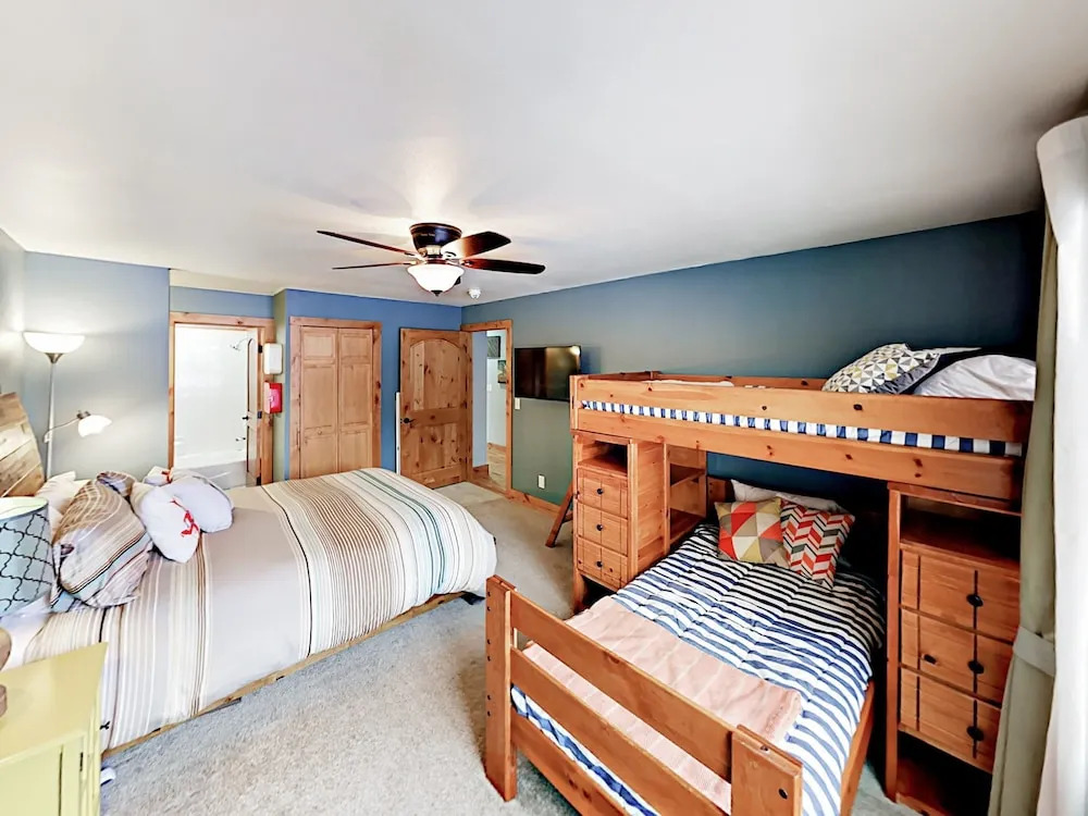 201 South 2nd Townhouse Unit A 2 Bedrooms 3 Bathrooms Townhouse