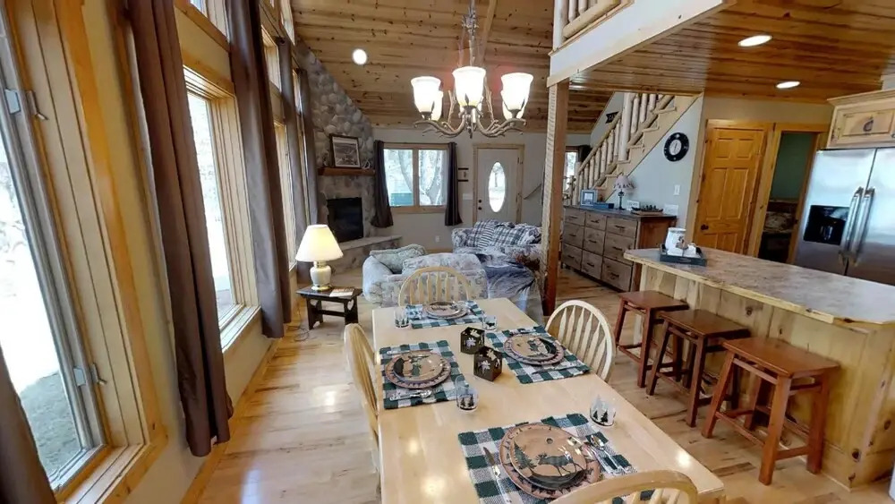 Lakefront Hideaway