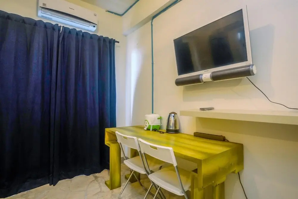 Simply Minimalist Studio Serpong Green View Apartment