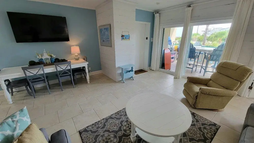 Desoto Beach Club by Tybee Vacation Rentals