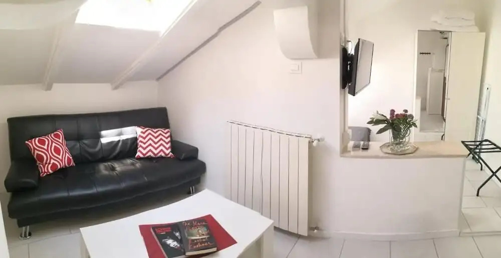 3-Tourist House Bologna-Mansarda - Self check-in