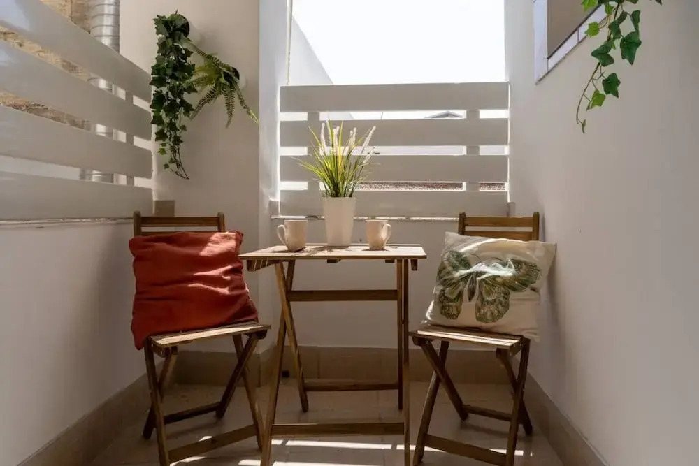 Laurel 2-BR Apt. & Balcony in Larnaca