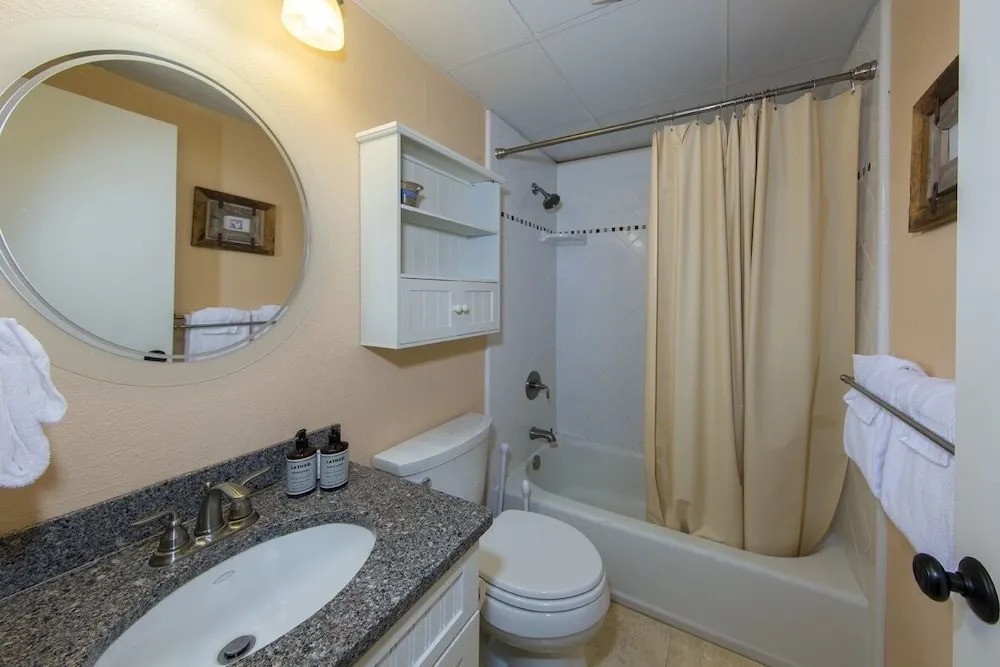 The Meadows 1120 - 2 Br Condo