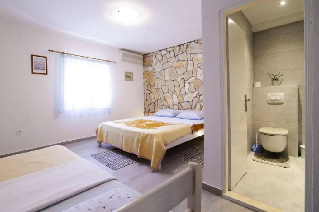 Apartments Uskok