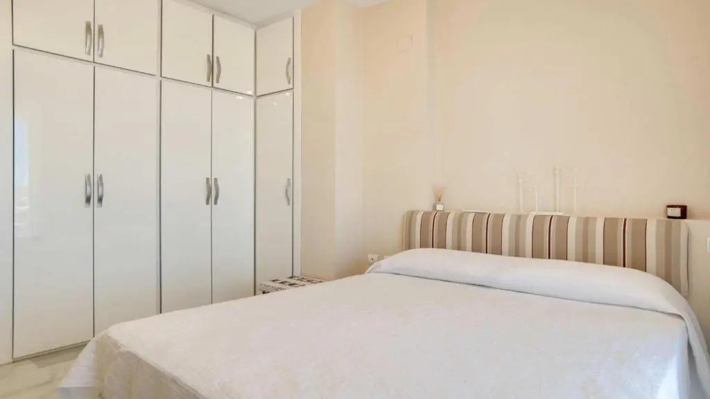 Alta Loma 2 by Rafleys - Modern 1BR Apartment with Stunning Views
