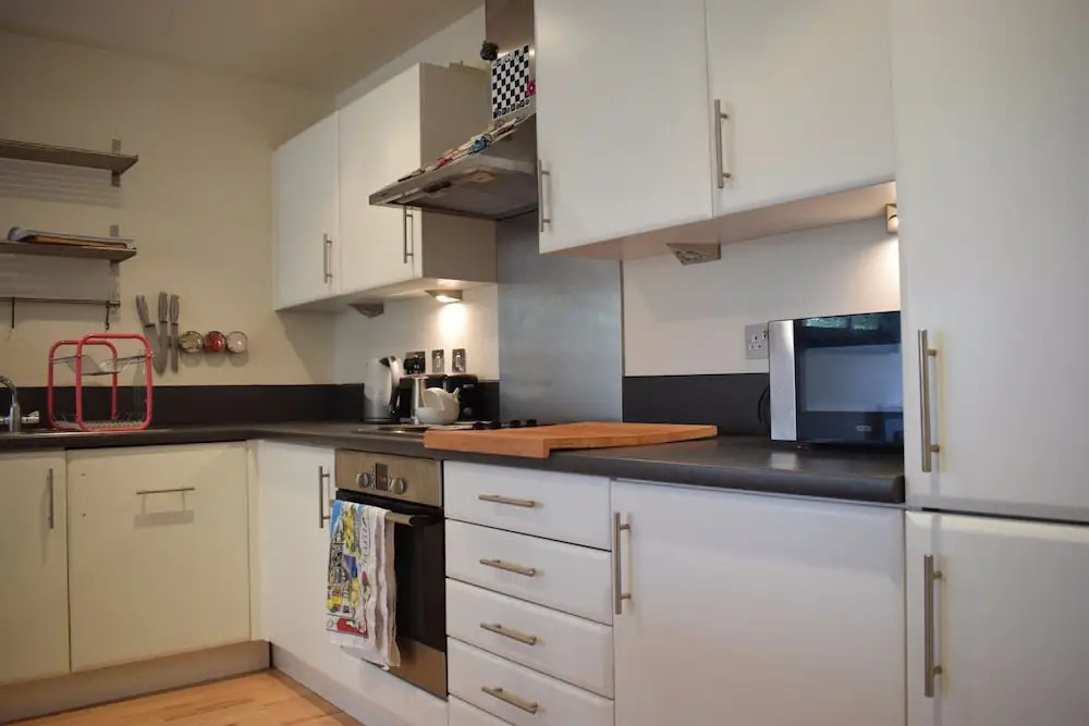 2 Bedroom Apartment With Balcony and Park Views