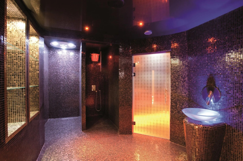 Mercure Chartres Centre Cathedrale