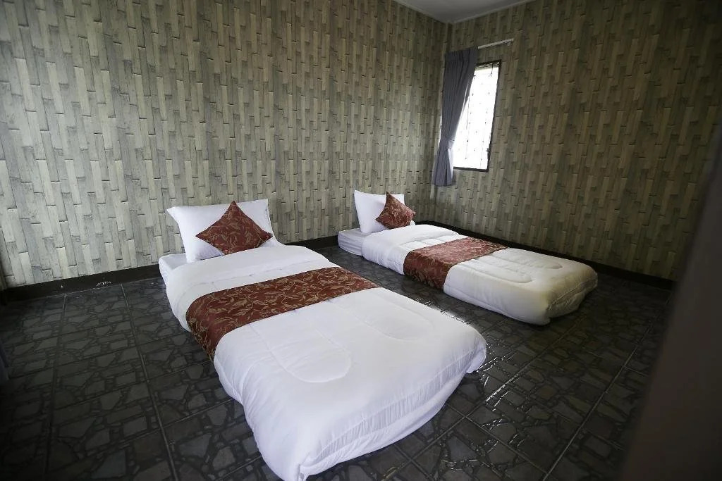 Houzzel360 Tha Pae