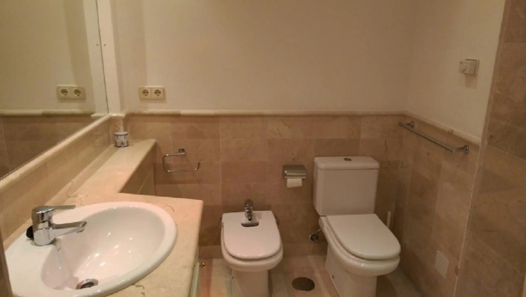 8841 - Grand Front Line Location – Heated Pool