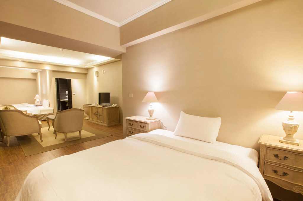 Chihpen Hotel Royal Kingdom