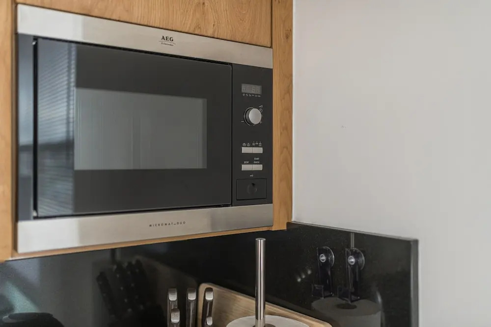 2 Bedroom Penthouse with Parking