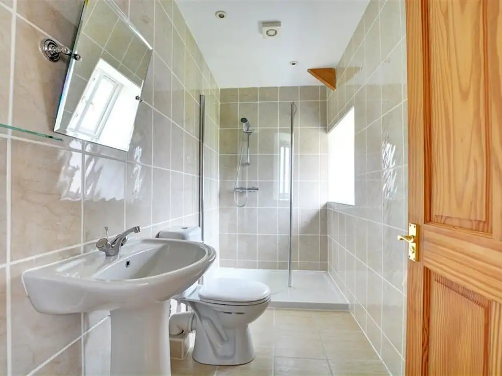 Former Farmhouse in Beautiful Landscape with Two En-Suite Bathrooms