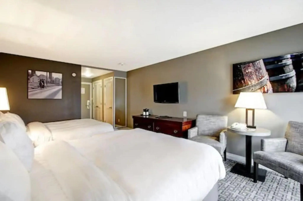 Waterloo Inn Conference Hotel