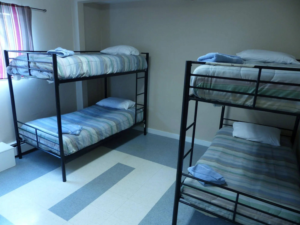 Bent Prop Inn & Hostel Downtown