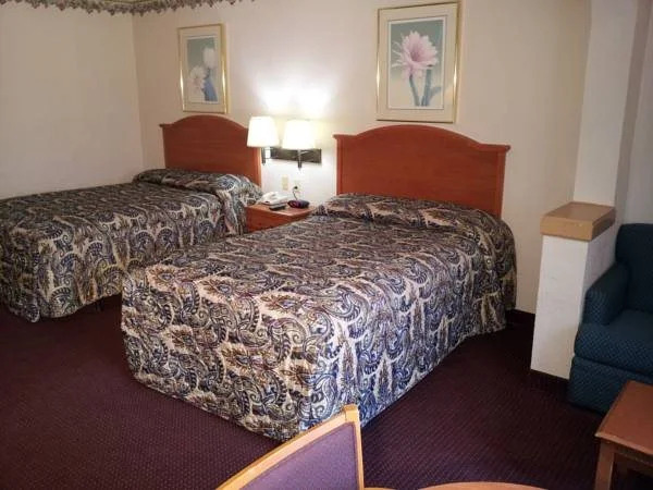 Bays Inn and Suites