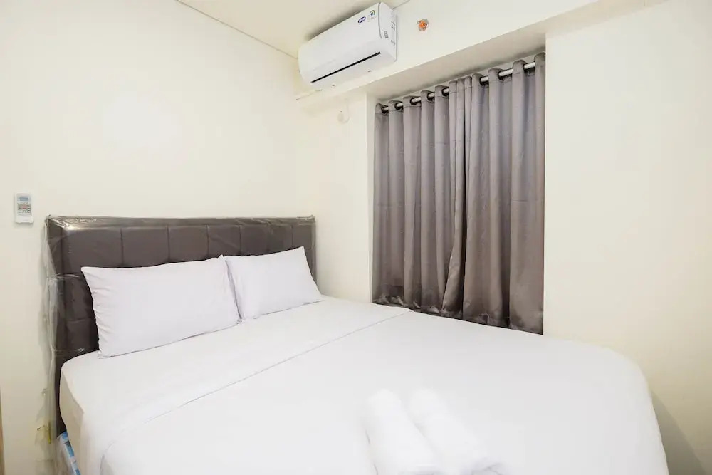 Homey and Cozy Living 1Br + Working Room at Meikarta Apartment