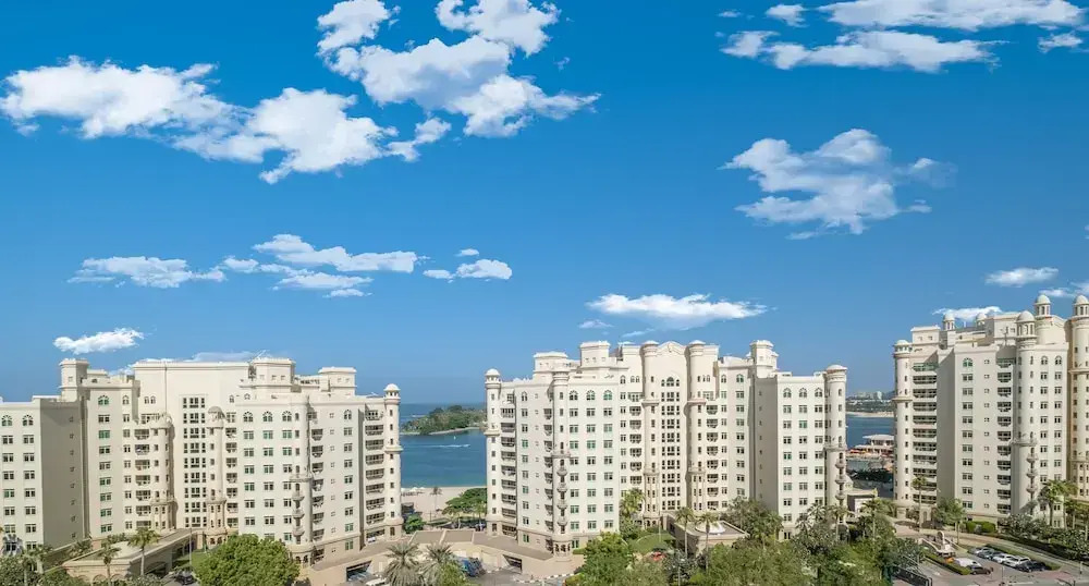 LUX The Shoreline Penthouse Suite