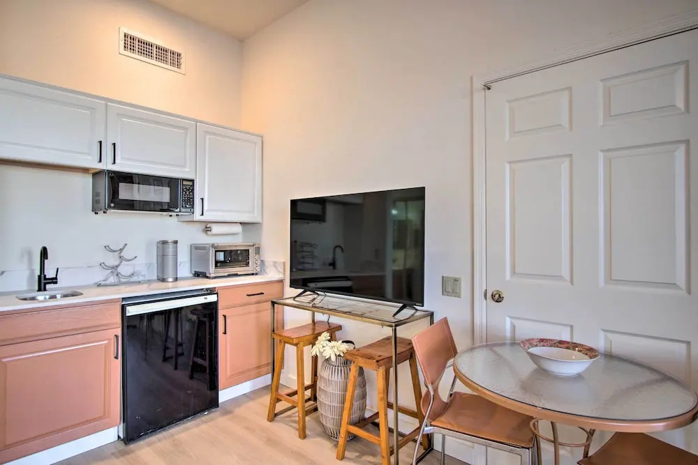 Green Valley Studio in 55+ Community!