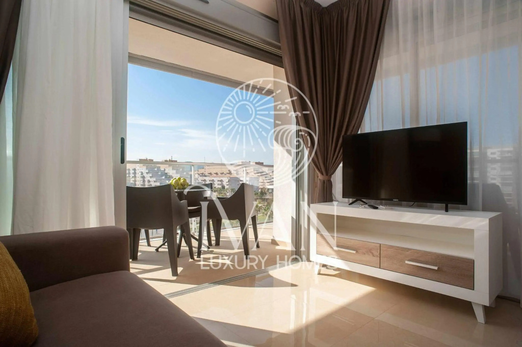 Casa Munteanu - Ivan Luxury Homes - 6ª Planta - Esquinazo -1ª Linea de Playa