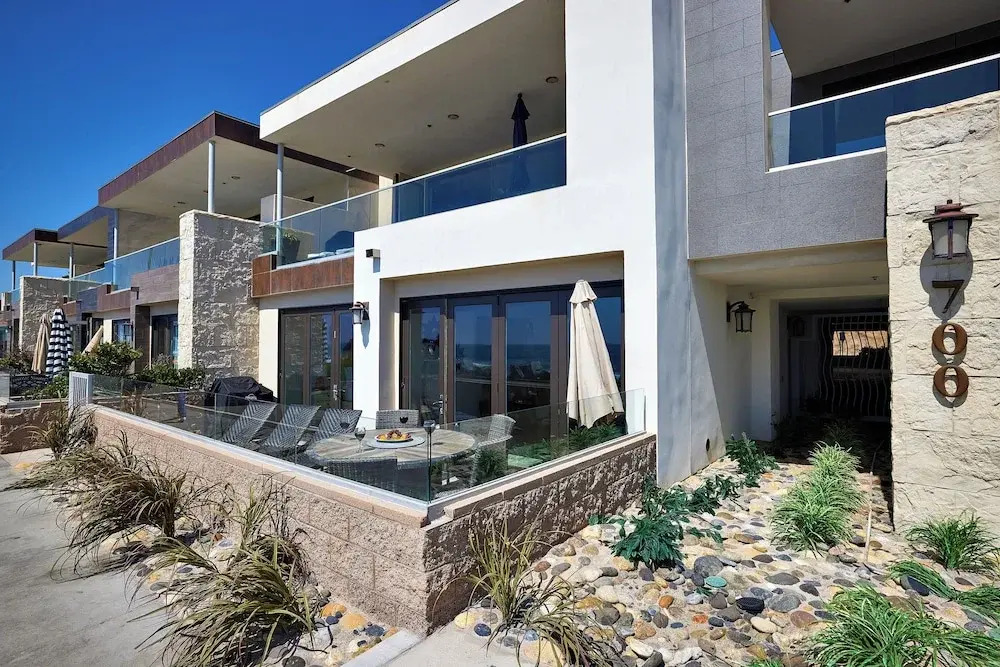 700-104 Water Front Condo w AC!
