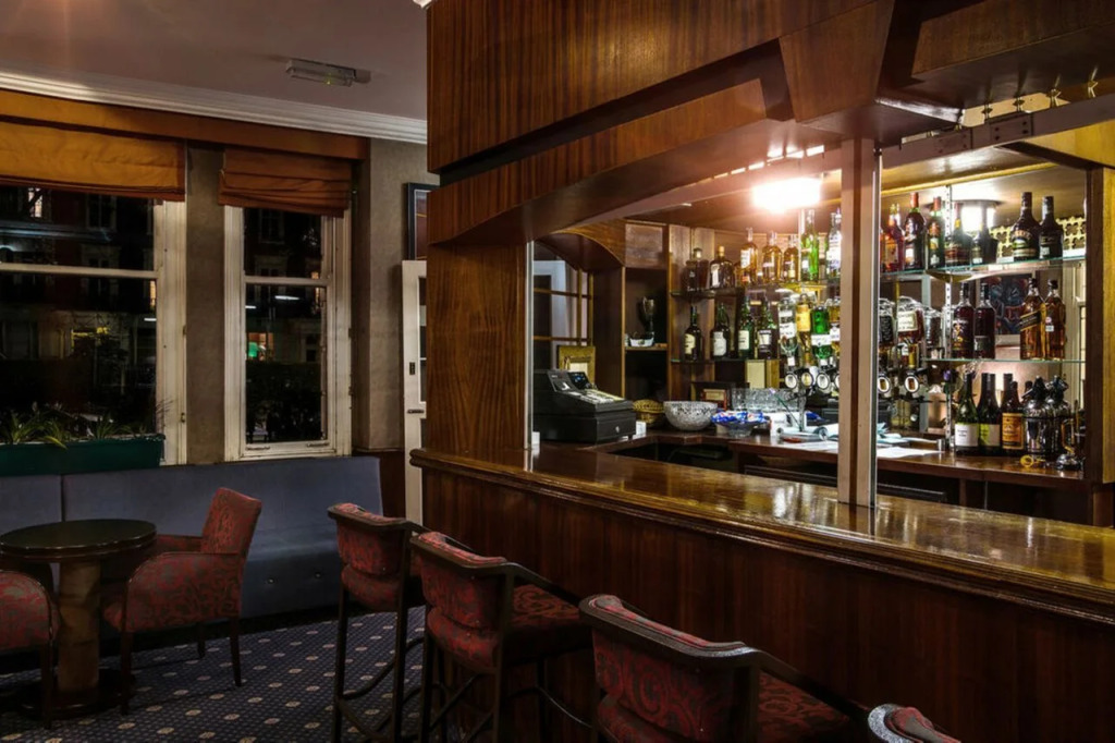 Mitre House Hotel