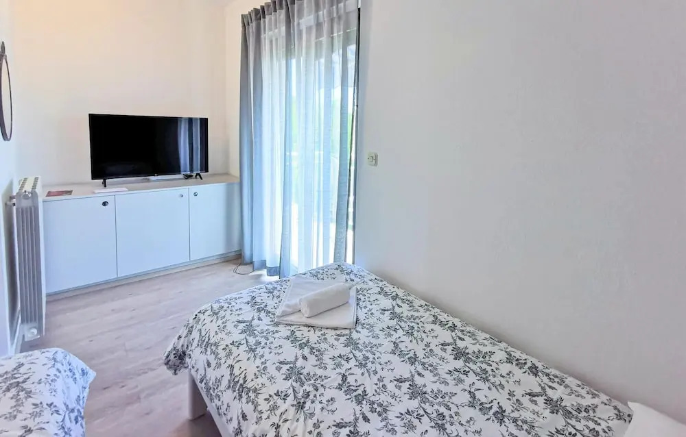 Stunning Apartment in Matulji With 1 Bedrooms, Wifi and Outdoor Swimming Pool