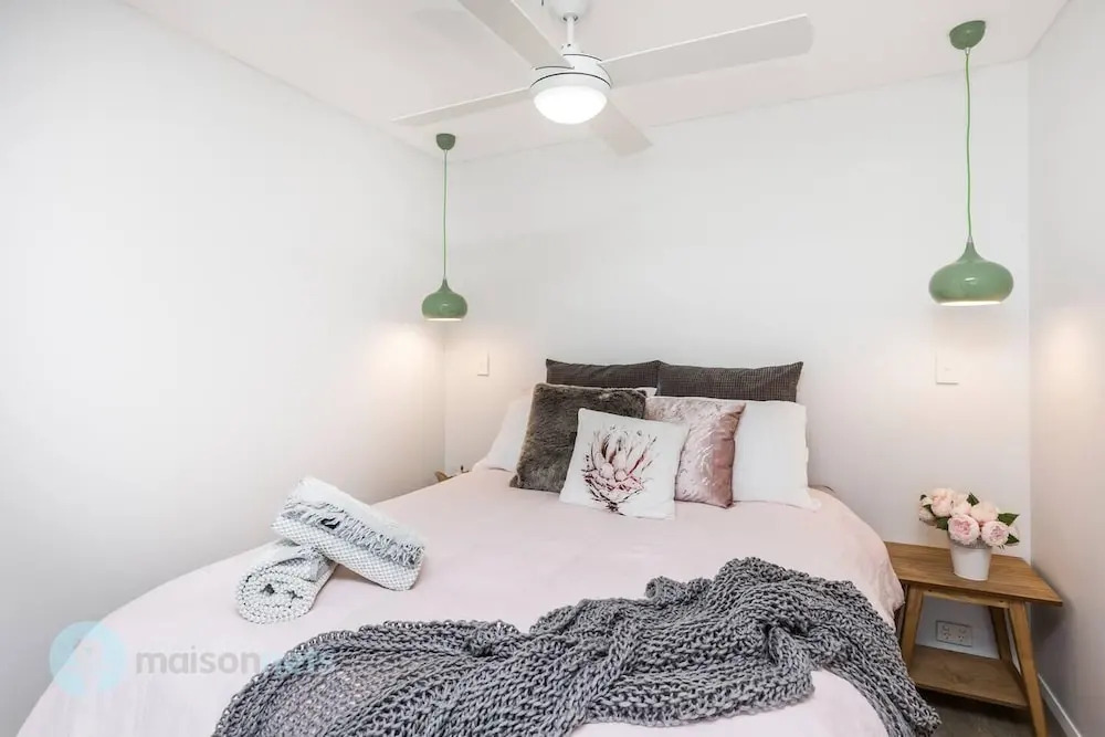 Studio Apt With Balcony & Parking in Surry Hills